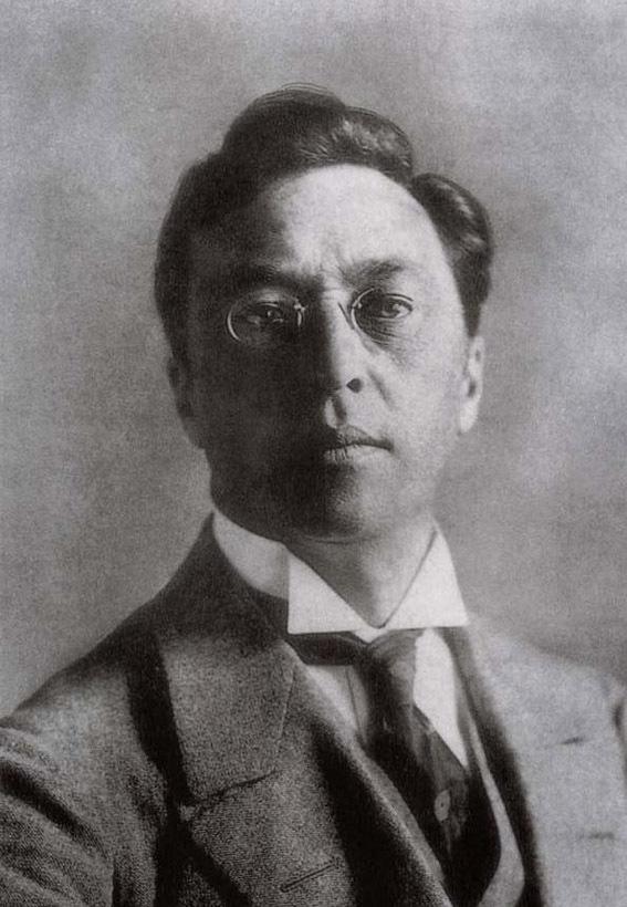 Kandinsky at Home: Colourful Geometric Décor Inspired by the Master