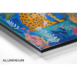 Cheetah Table - Elegance and Bright Colors