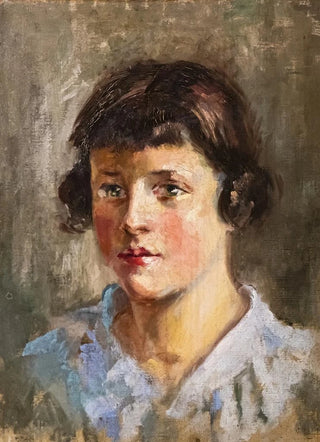 Luce Boyals - Young girl with macaroons.webp