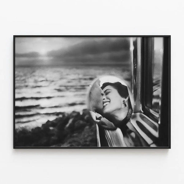 Passion at the horizon | Black and white photo decoration